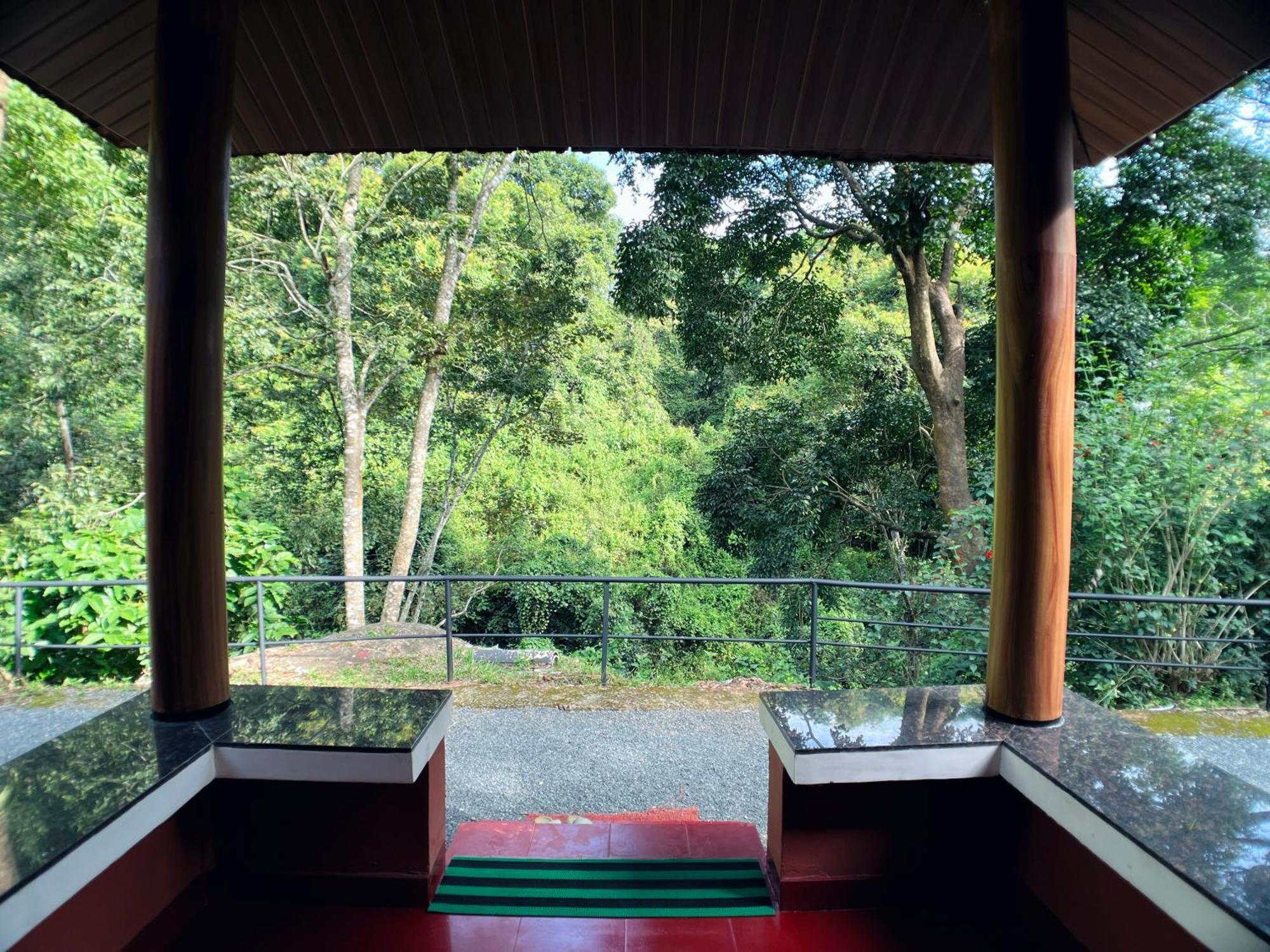 Mahout Resort Wayanad - An Experiential Jungle Stay With Waterfall Kalpatta Exterior foto